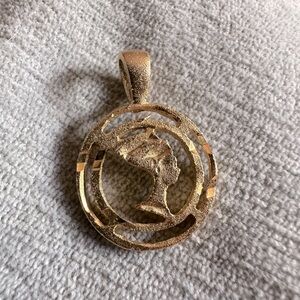 Nefertiti Queen Necklace Pendant Charm Gold Plated Religious